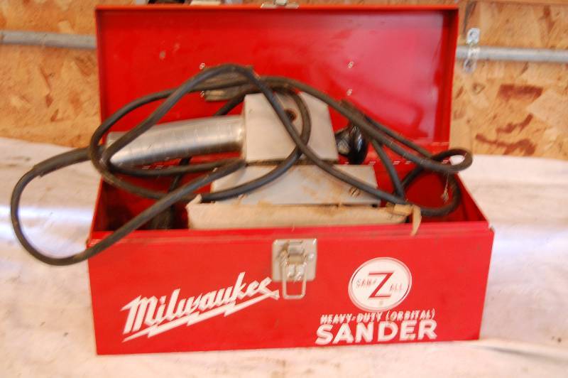 lot 715 image: Power Sander