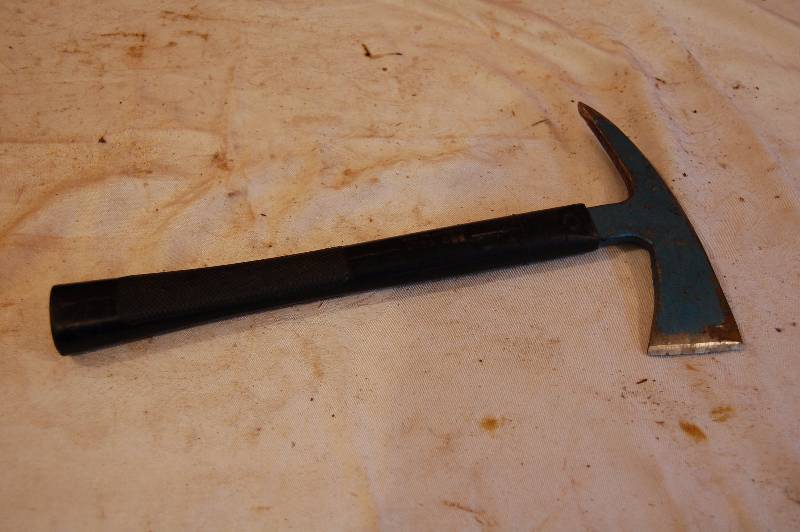 lot 718 image: Hand Ax