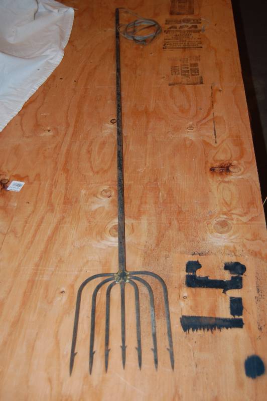 lot 729 image: Fishing Spear