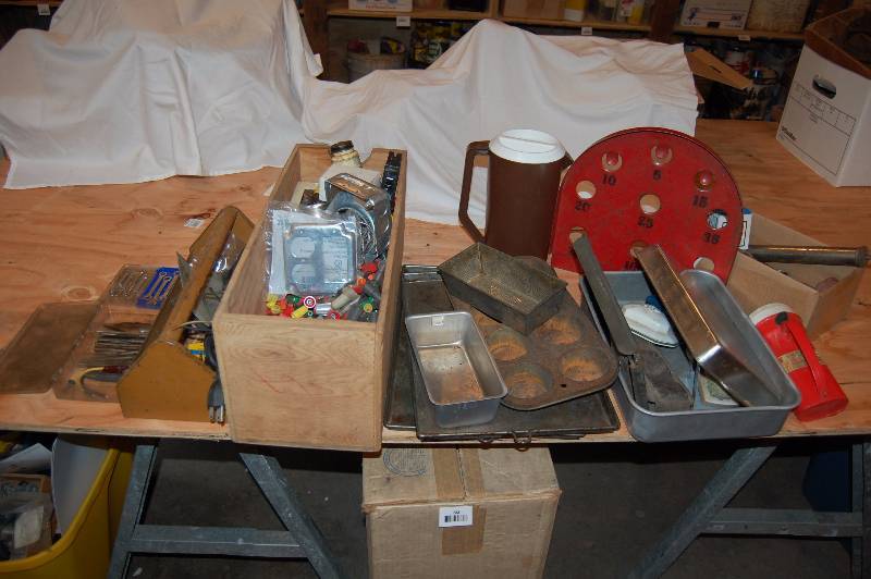 lot 730 image: Wire Nuts and More