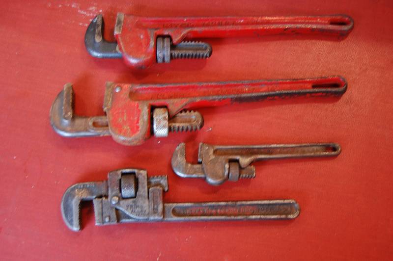 lot 759 image: Pipe Wrenches