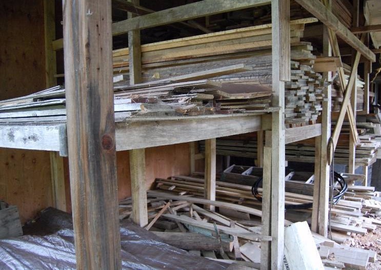 lot 775 image: HUGE Lot of Lumber