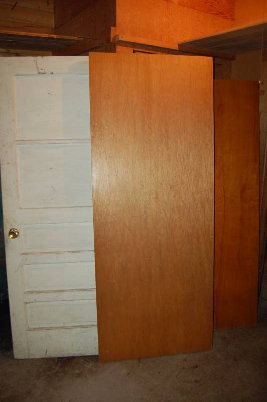 lot 788 image: Doors