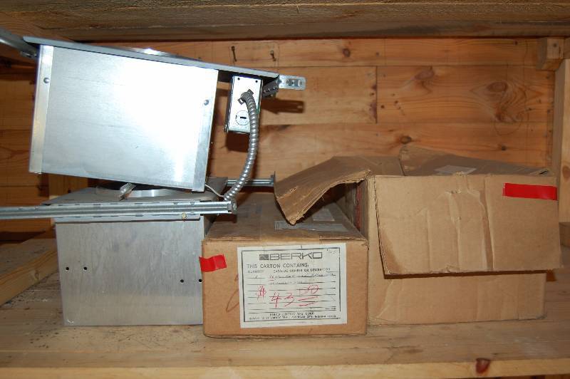 lot 855 image: Light Fixtures and Heater Parts