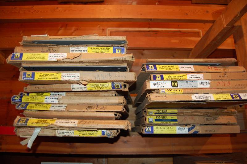 lot 864 image: Fuse Box Covers