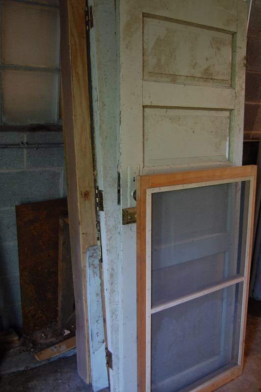 lot 958 image: Doors and More