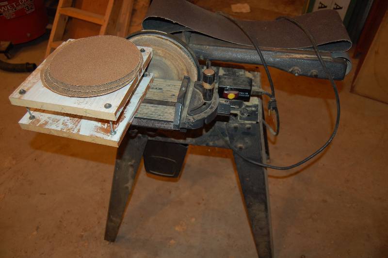 lot 992 image: Belt and Disc Sander