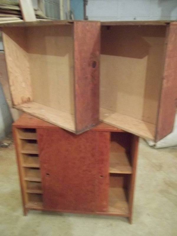 lot 901 image: Cabinet, Drawers