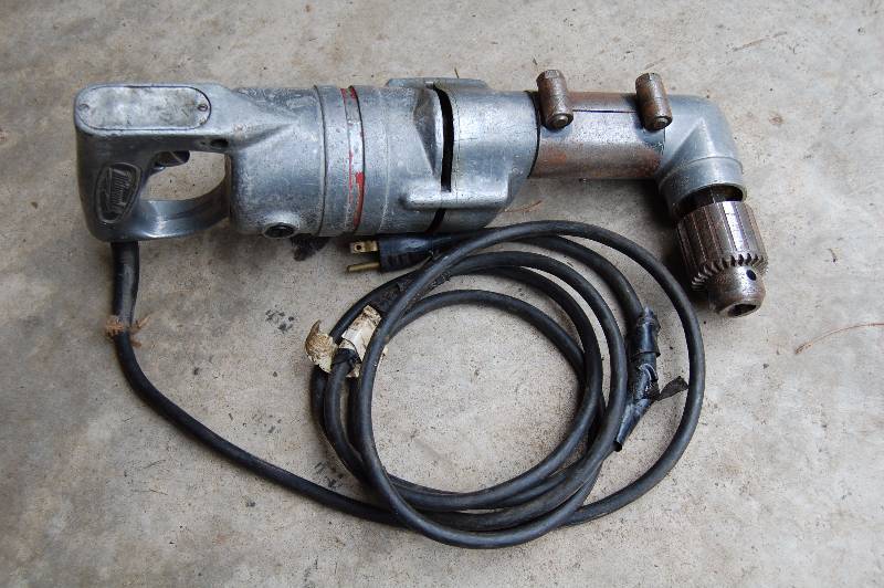 lot 570 image: Milwaukee Drill