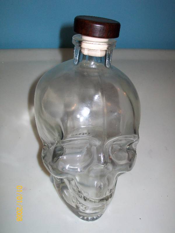 lot 87 image: DecorationEmpty Crystal Head Vodka Container with Cork Top. No Alcohol.