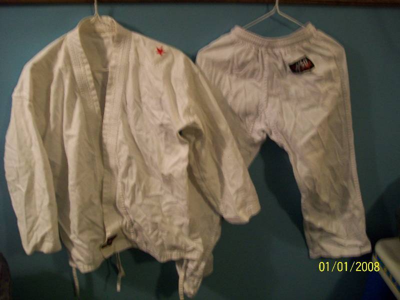 lot 65 image: Child Costume Karate Outfit