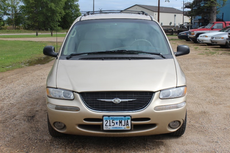 2000 Chrysler Town & Country Lxi - 2 Owner -
