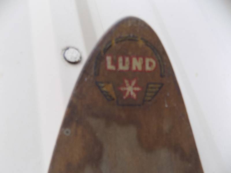 Antique Lund Skiis