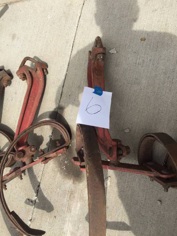 lot 6 image: MASSEY HARRISON FERGUSON DIGGING TINES SOME DOUBLE SOME SINGLE