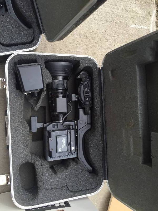 lot 7 image: CAMERA EQUIPMENT FROM OLD TV STATION 4 TV CAMERAS AND LOTS OF EXTRAS