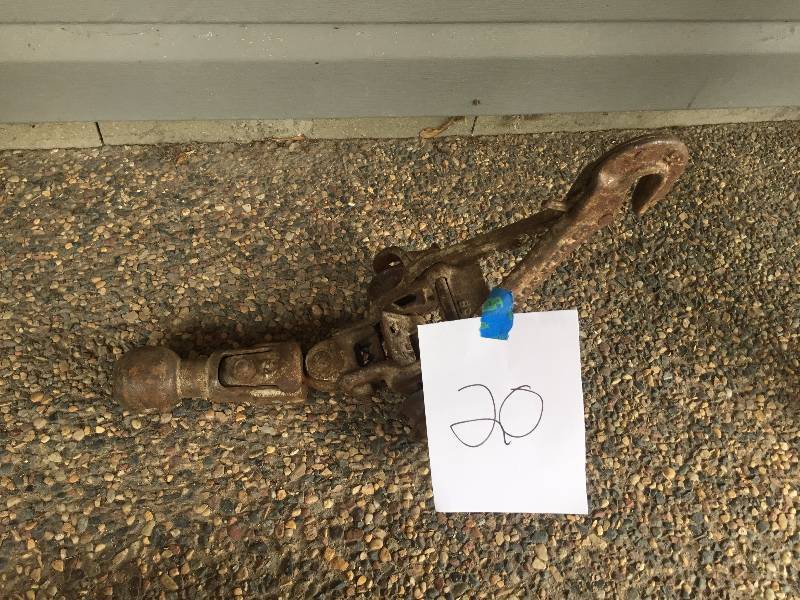 lot 20 image: HAY CARRIER