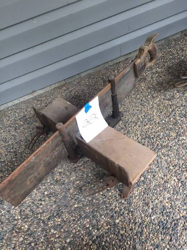 lot 22 image: ANTIQUE MITER SAW