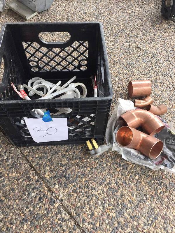 lot 30 image: COPPER PLUMBING SUPPLIES LARGE 90 DEGREES