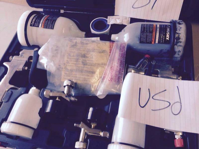 lot 84 image: Husky Gravity Feed Spray Gun Kit used