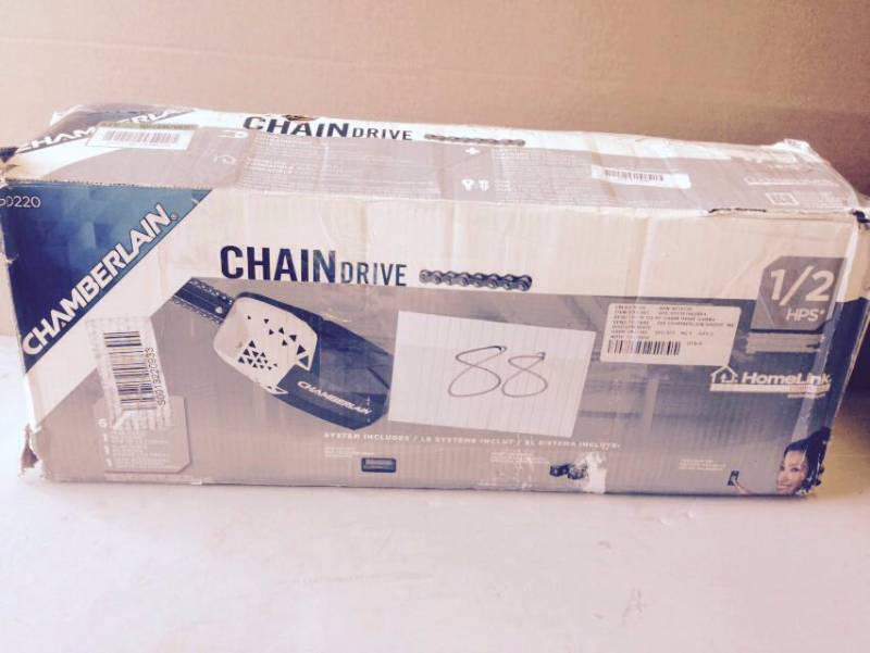 lot 88 image: Chamberlain Chain Drive 12 HP Garage Opener