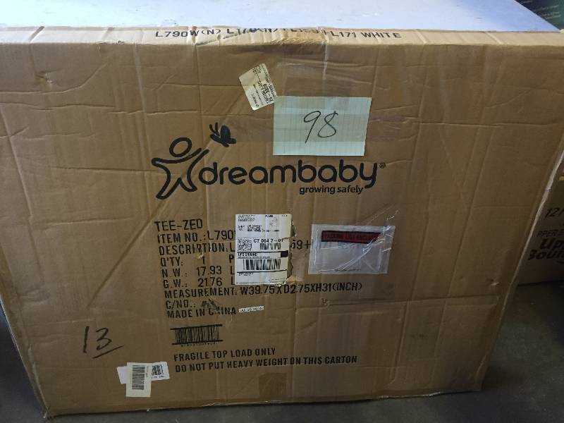 lot 98 image: Dreambaby Chelsea 29.5 in. H Hallway Auto Close Security Gate in White with Extensions