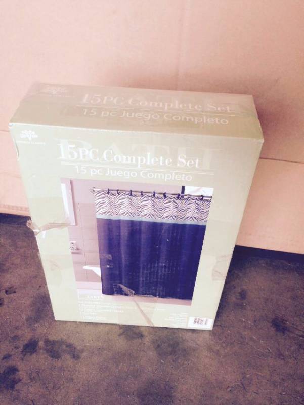 lot 183 image: 15 PC Bath Set New