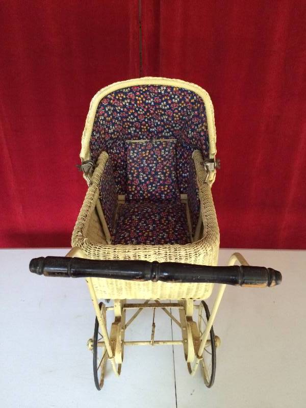 heywood wakefield wicker baby carriage