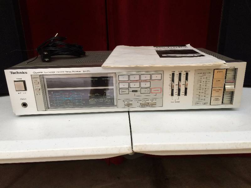 Wow Vintage Technics SA-251 Stereo Analog Receiver 2 SB-X700 Floor Tower Speakers Plus Manual - Amazing Sound