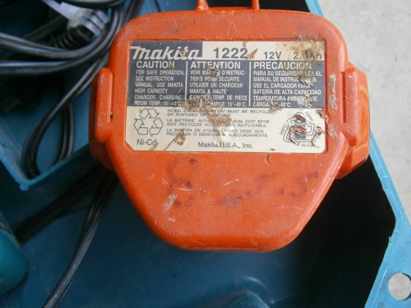 Makita Batteries and Chargers wCase