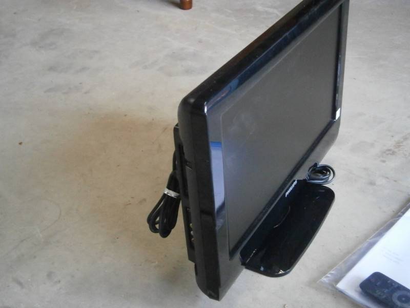 19 Phillips Flat Screen TV