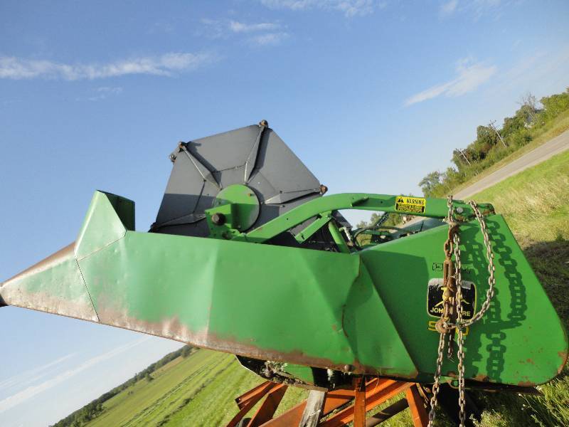 John Deere 920 Bean Head