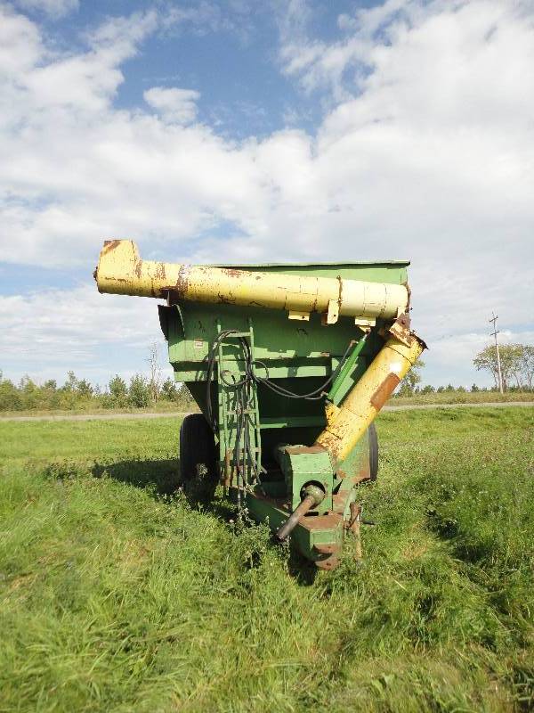 John Deere 1210A Grain Cart
