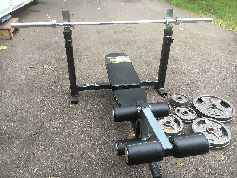 lot 26 image: Weight Bench Set