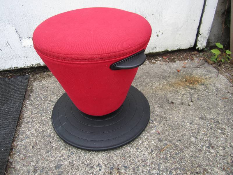 lot 32 image: Red swivel foot stool...