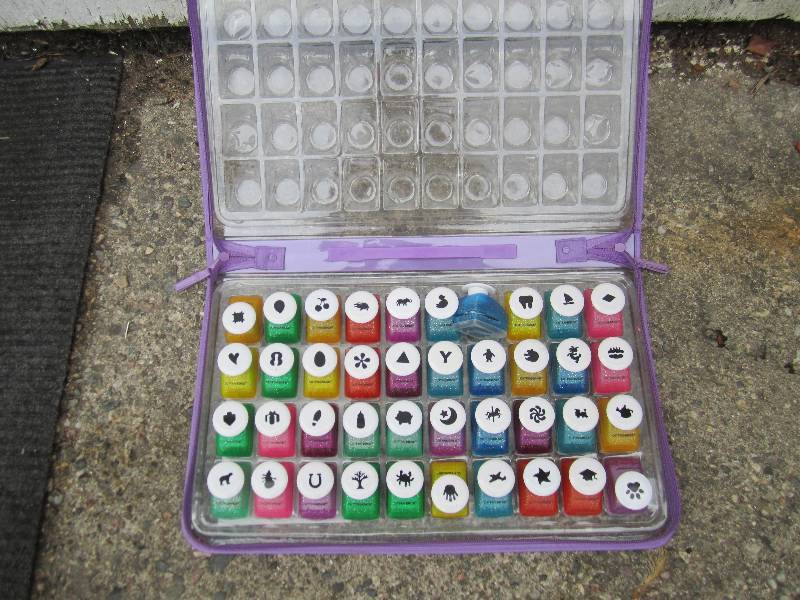lot 35 image: Picture and symbol punch kit...