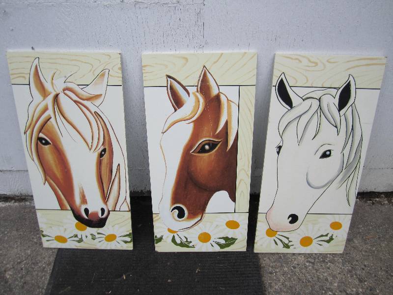 lot 63 image: 3 Horses art, 15 x 32 each...