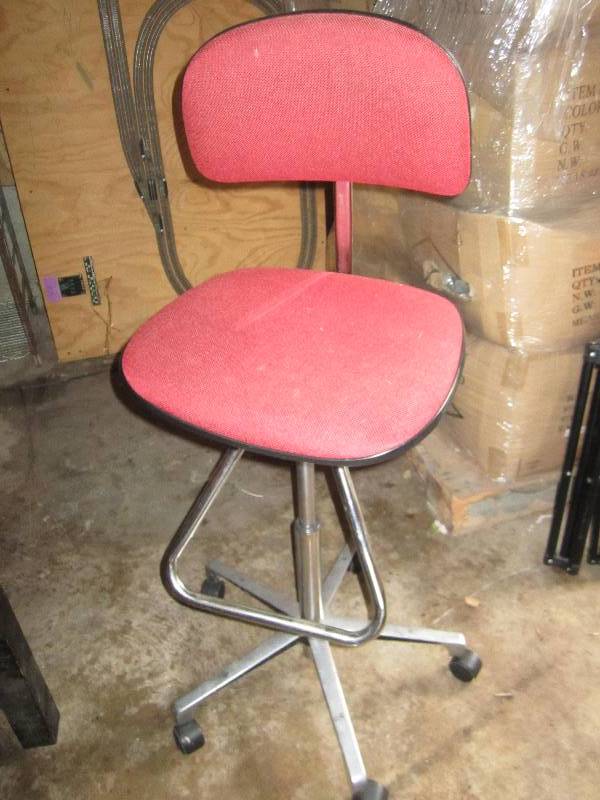 lot 68 image: Swivel chair, seat is loose...