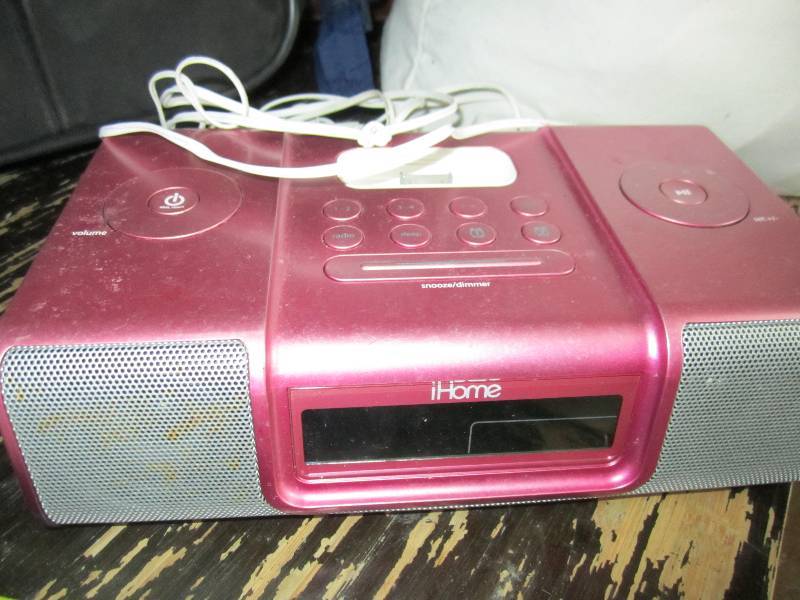 lot 74 image: iHome docking station...