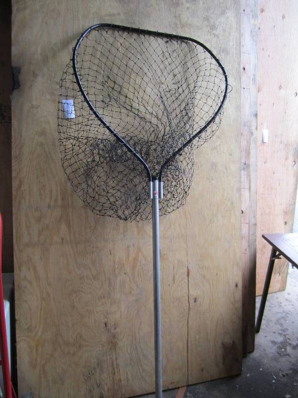 lot 87 image: Large fishing net...
