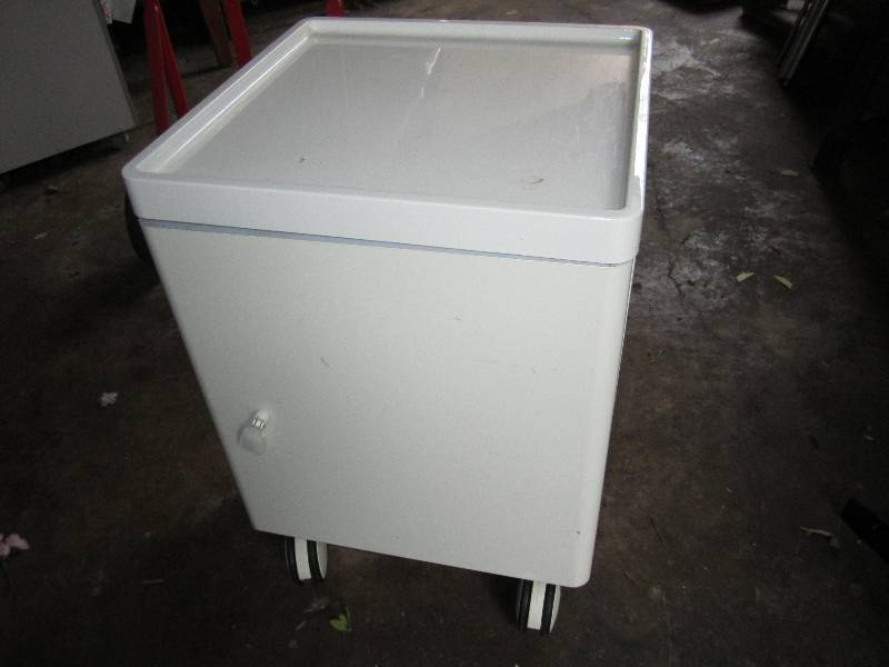 lot 94 image: Rolling storage cart, 15.5 x 15.5 x...