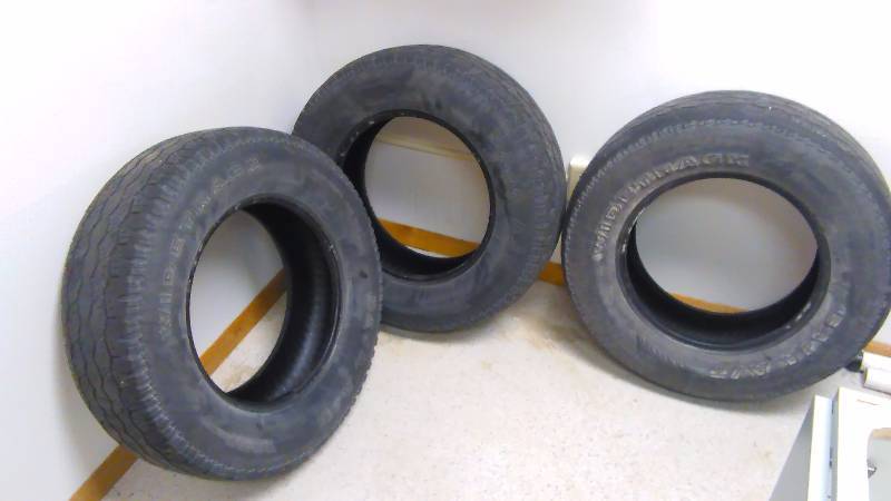 lot 1 image: Tires, used, Wide Track Baja AT, 2357016