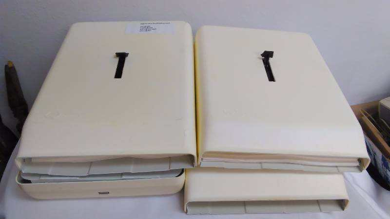 lot 3 image: Q Towels towel dispenser