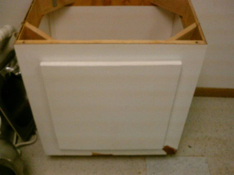 lot 41 image: Base cabinet, single door, white