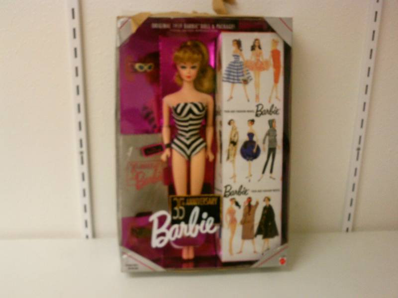 lot 86 image: 35th Anniversary, Barbie, Mattel,11590, NIB,1993, Collector, Vintage, Doll