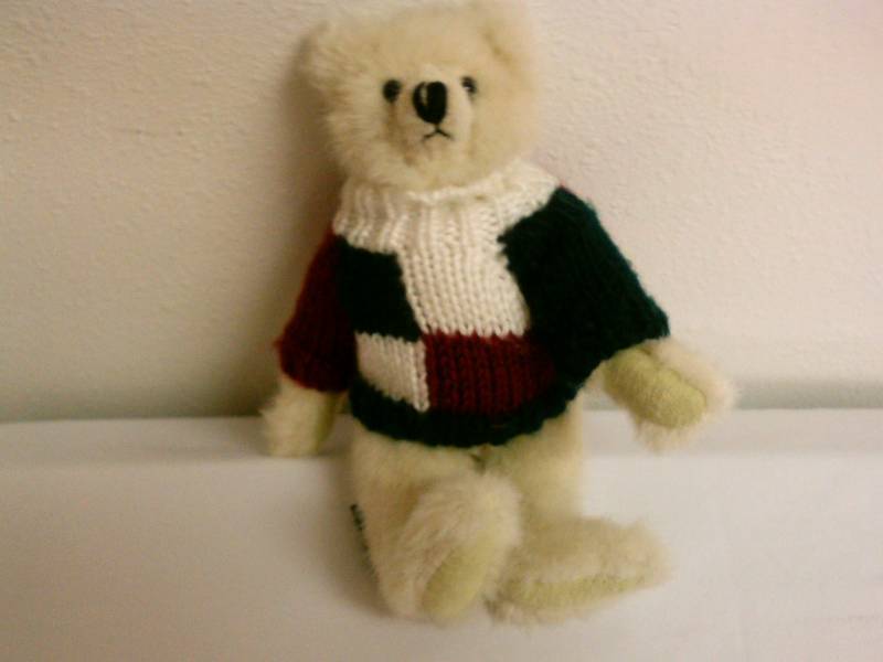 lot 172 image: 8 1993 Green Mountain Bear Co.  Polar