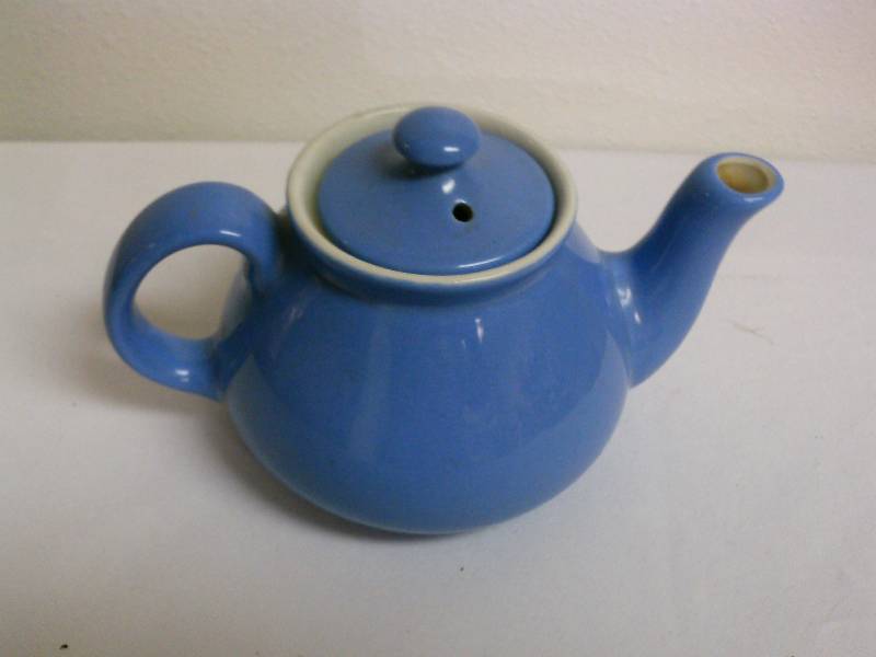 lot 187 image: Solid light Blue Tea Pot by Hall, collectible
