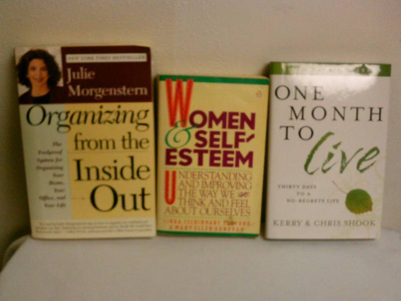 lot 202 image: Self Help Books, lot of 3