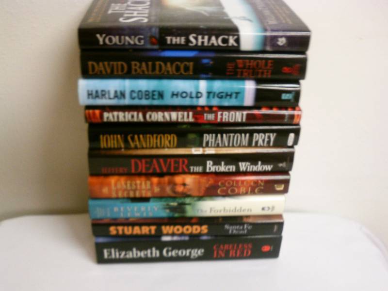 lot 204 image: Like new books, lot of 10
