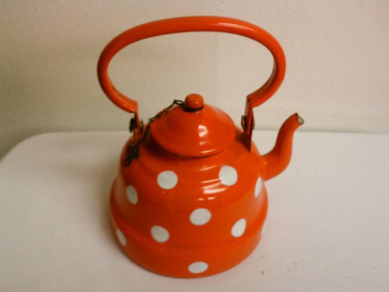 lot 225 image: Orange Tea Pot with White Polka Dots