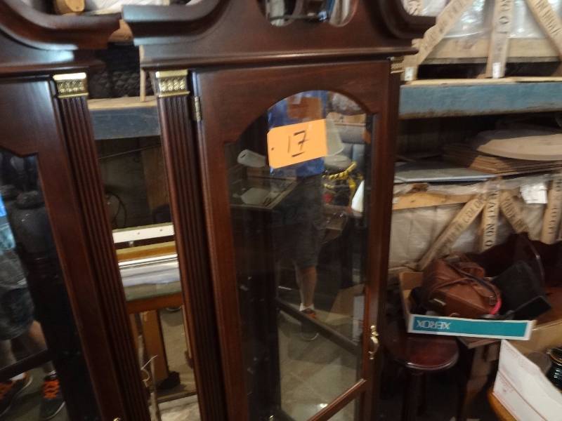lot 17 image: GlassMirrored Corner Curio